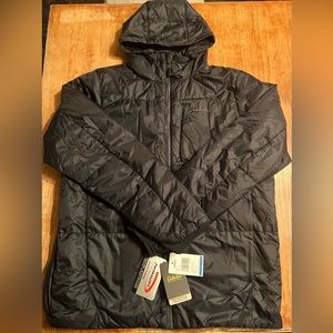 Cabela’s Men’s Hooded Trail Insulator Jacket